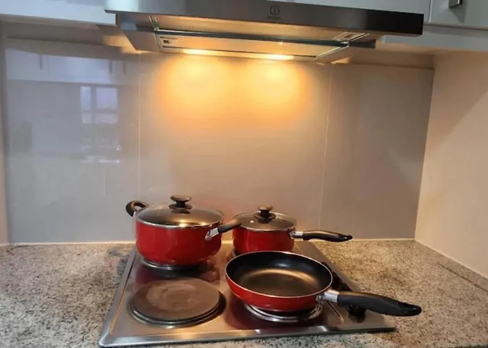 Spacious Living At Uptown Parksuites 马尼拉