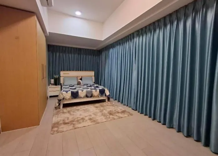 公寓 Spacious Living At Uptown Parksuites *