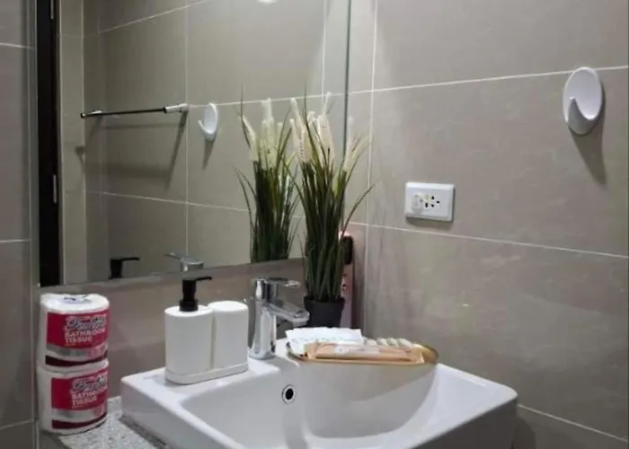 Spacious Living At Uptown Parksuites * 马尼拉