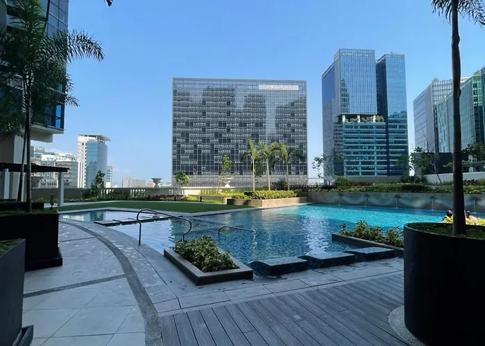 Spacious Living At Uptown Parksuites 马尼拉